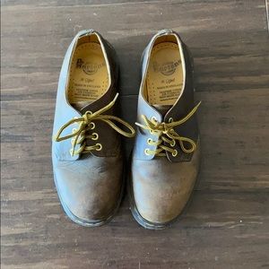 Vintage barely worn original brown Dr. Martens.